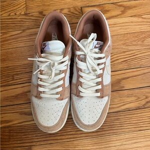 Nike Low-Top Sneakers in Cream and Brown Suede